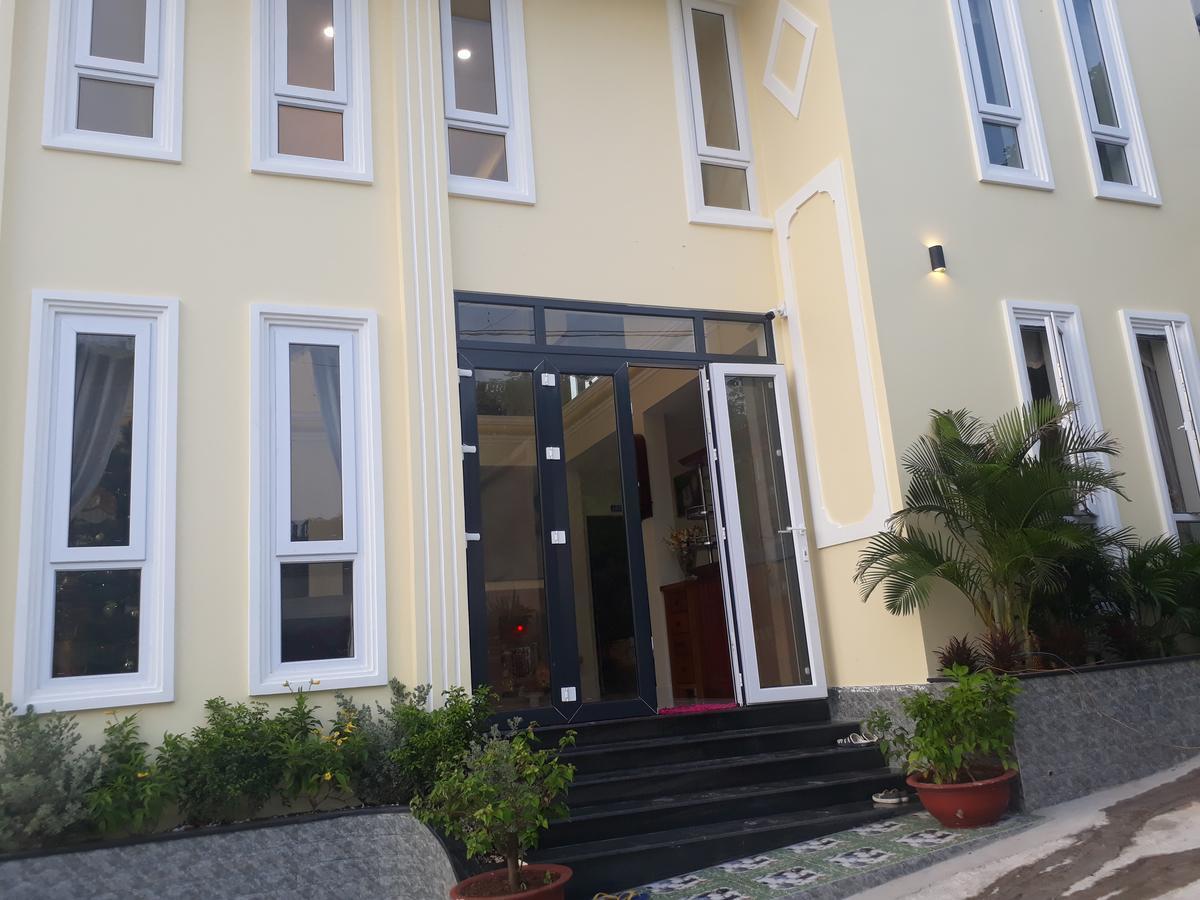 Hôtel Khach San Thuy Young à Vung Tau Extérieur photo