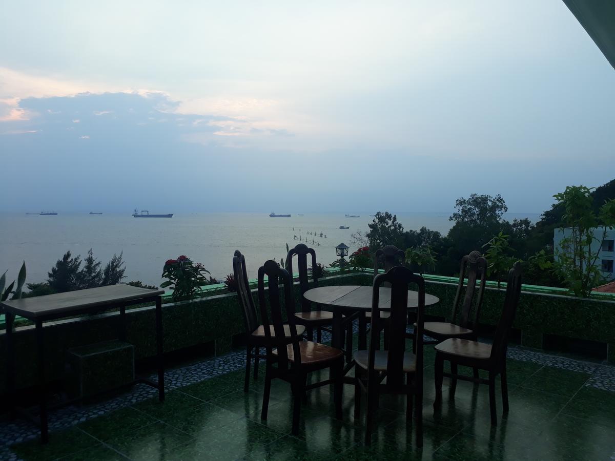 Hôtel Khach San Thuy Young à Vung Tau Extérieur photo