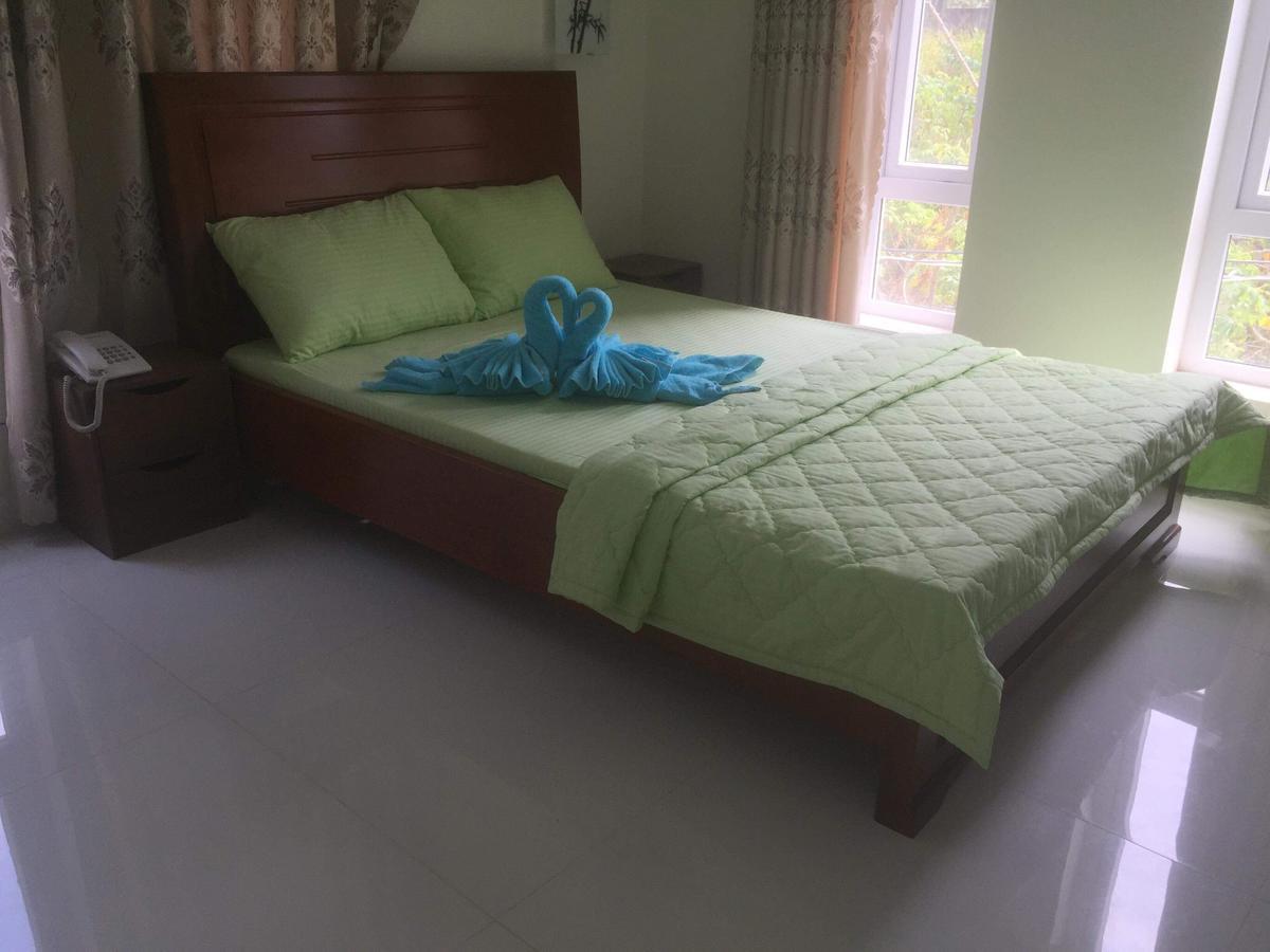 Hôtel Khach San Thuy Young à Vung Tau Extérieur photo