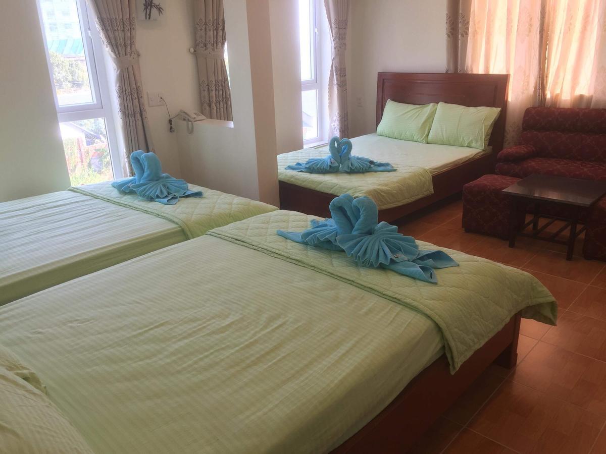Hôtel Khach San Thuy Young à Vung Tau Extérieur photo