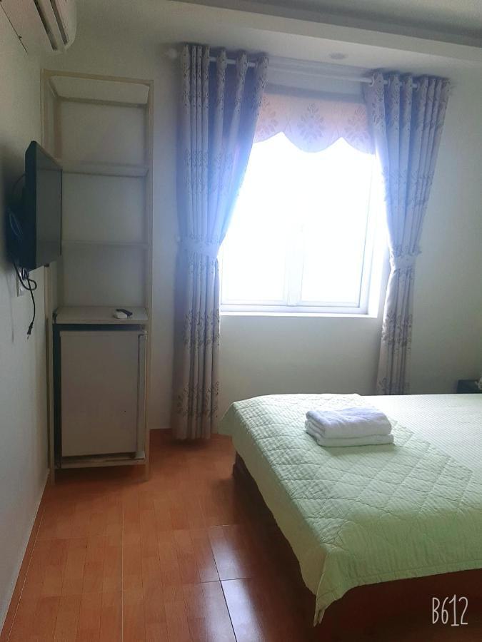 Hôtel Khach San Thuy Young à Vung Tau Extérieur photo