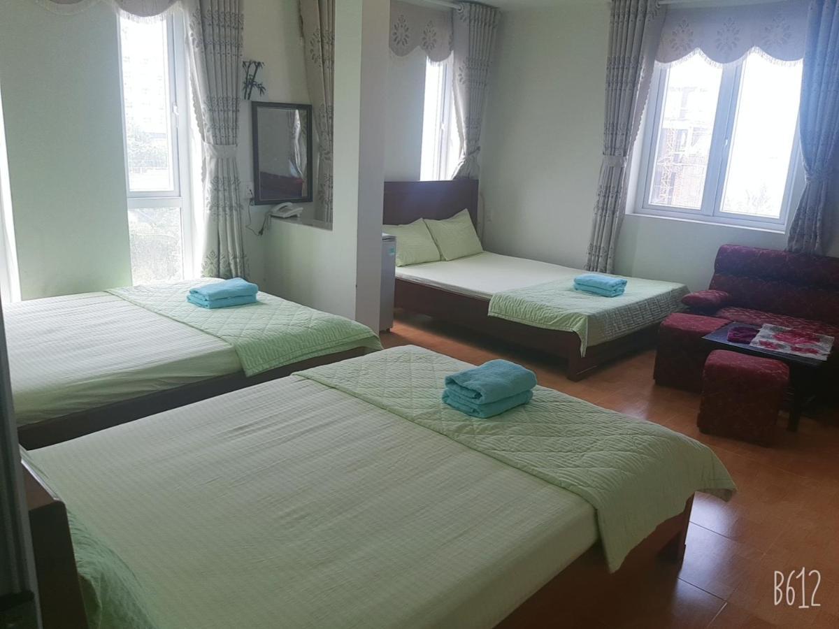 Hôtel Khach San Thuy Young à Vung Tau Extérieur photo
